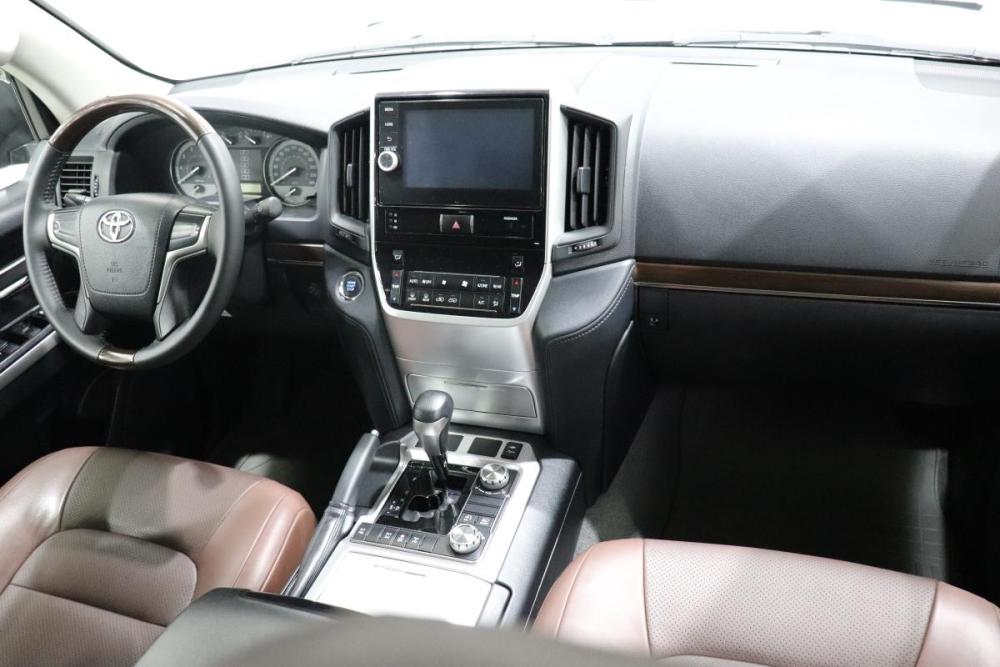 Toyota Land Cruiser 200 Series Рестайлинг 2 Иркутск  - изображение 15
