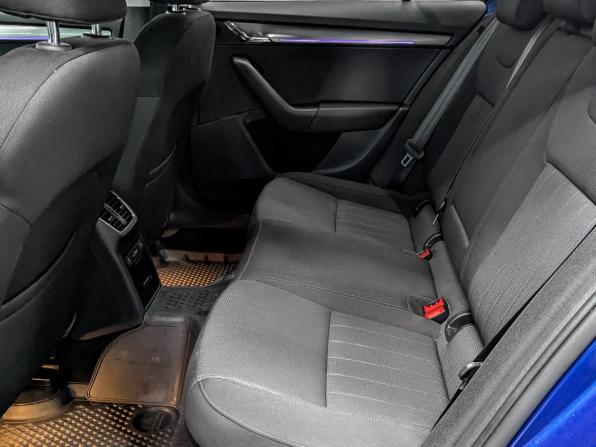 Skoda Octavia III (A7) Рестайлинг с пробегом 2019 года, цена 2 210 000 рублей, 65479 км, лифтбек, Автокод Объявления