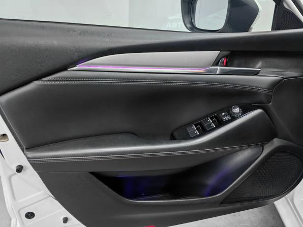 Mazda 6 III (GJ) Рестайлинг 2 с пробегом 2019 года, цена 2 220 000 рублей, 77000 км, седан, Автокод Объявления
