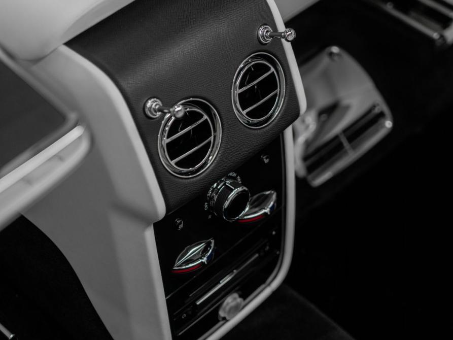 Rolls-Royce Cullinan I (Series I) Москва  - изображение 29