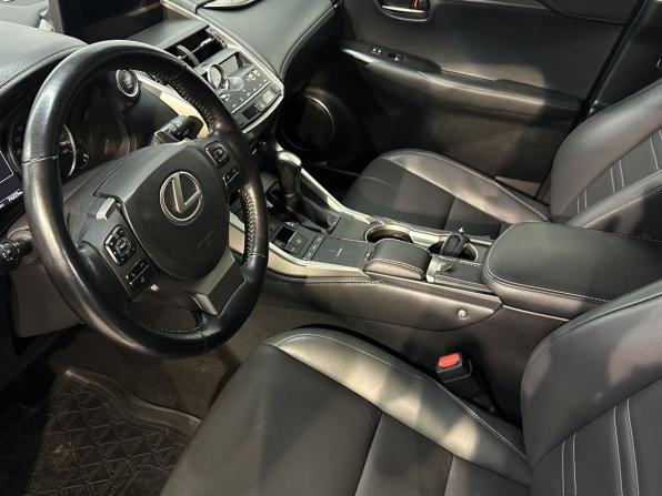 Lexus NX I Рестайлинг с пробегом 2019 года, цена 3 800 000 рублей, 74223 км, внедорожник, Автокод Объявления
