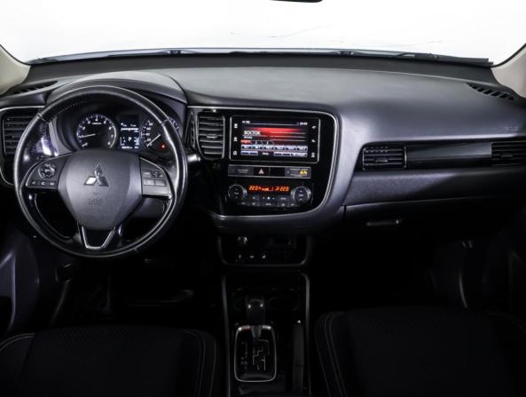 Mitsubishi Outlander III Рестайлинг 3 с пробегом 2019 года, цена 1 785 000 рублей, 188234 км, внедорожник, Автокод Объявления