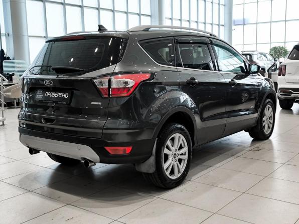 Ford Kuga II Рестайлинг с пробегом 2018 года, цена 1 699 000 рублей, 111800 км, внедорожник, Автокод Объявления