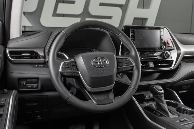 Toyota Highlander IV (XU70) с пробегом 2022 года, цена 7 999 000 рублей, 101 км, внедорожник, Автокод Объявления
