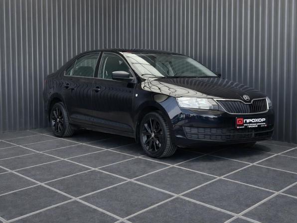 Skoda Rapid I с пробегом 2017 года, цена 1 207 000 рублей, 130593 км, лифтбек, Автокод Объявления