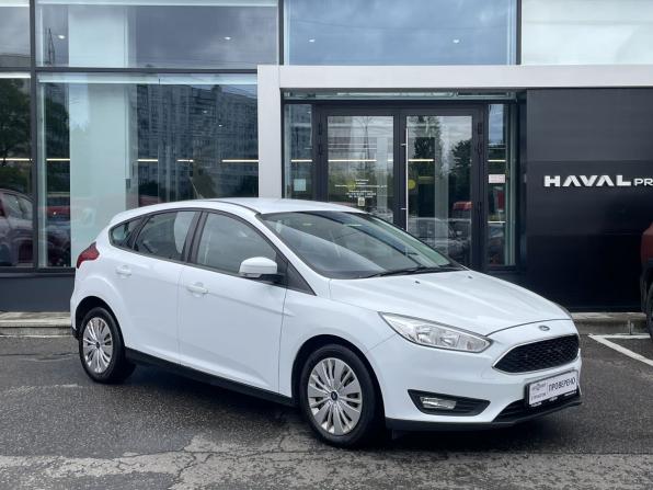 Ford Focus III Рестайлинг с пробегом 2018 года, цена 922 000 рублей, 139738 км, хэтчбек, Автокод Объявления