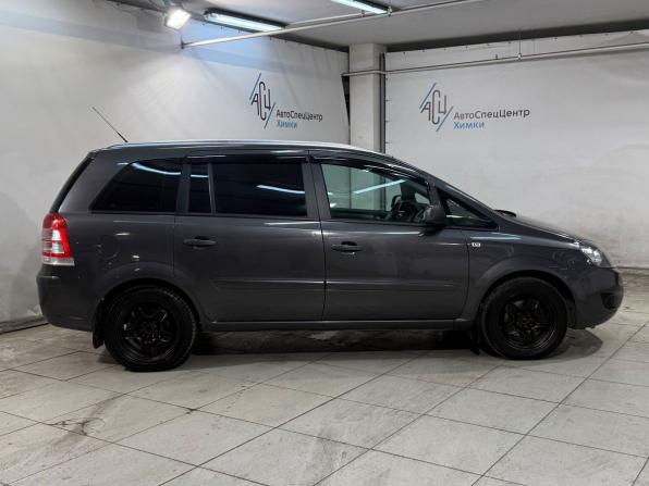 Opel Zafira B Рестайлинг с пробегом 2011 года, цена 799 800 рублей, 132000 км, компактвэн, Автокод Объявления