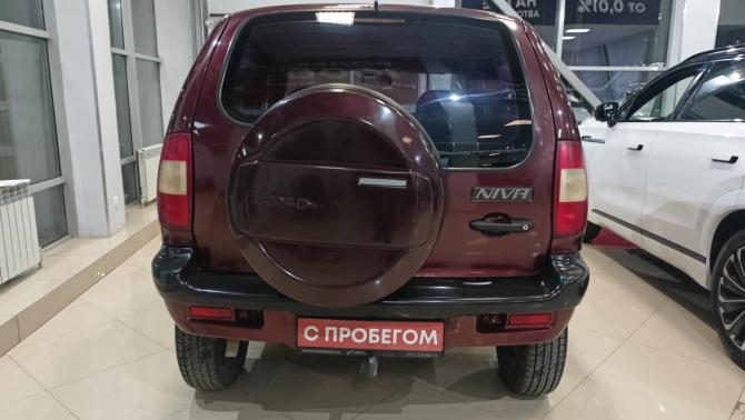 Chevrolet Niva I с пробегом 2004 года, цена 249 000 рублей, 185775 км, внедорожник, Автокод Объявления