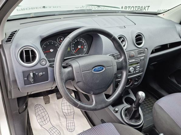 Ford Fusion I Рестайлинг с пробегом 2006 года, цена 549 000 рублей, 205000 км, хэтчбек, Автокод Объявления