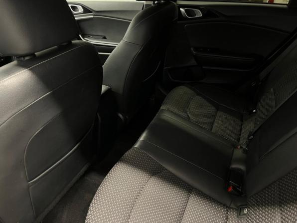 Kia Ceed III с пробегом 2020 года, цена 1 545 000 рублей, 142525 км, хэтчбек, Автокод Объявления