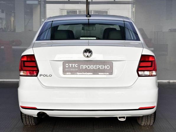 Volkswagen Polo V Рестайлинг с пробегом 2018 года, цена 1 290 000 рублей, 103550 км, седан, Автокод Объявления