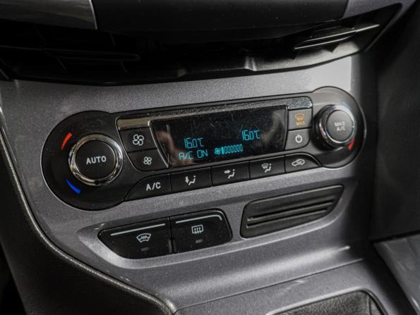 Ford Focus III с пробегом 2015 года, цена 899 000 рублей, 142157 км, хэтчбек, Автокод Объявления
