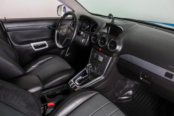 Opel Antara I Рестайлинг с пробегом 2012 года, цена 1 259 000 рублей, 190000 км, внедорожник, Автокод Объявления