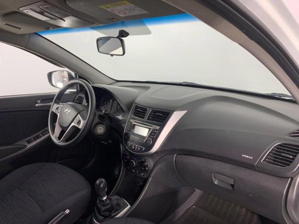 Hyundai Solaris I Рестайлинг с пробегом 2014 года, цена 968 000 рублей, 129984 км, седан, Автокод Объявления