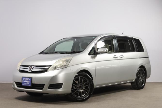 Toyota ISis I Рестайлинг с пробегом 2012 года, цена 1 449 000 рублей, 163500 км, компактвэн, Автокод Объявления