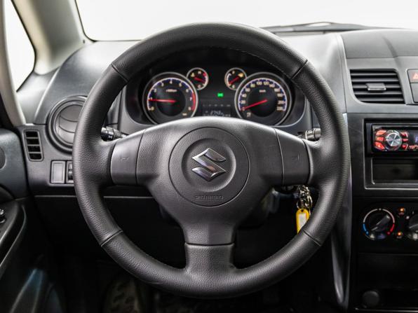 Suzuki SX4 I (Classic) Рестайлинг с пробегом 2010 года, цена 778 000 рублей, 215669 км, седан, Автокод Объявления