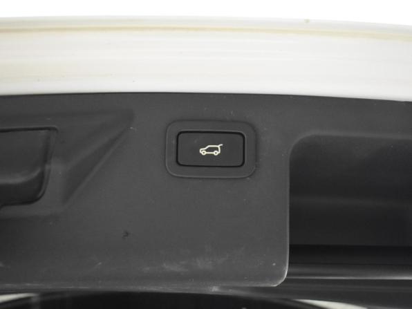 Land Rover Discovery Sport I с пробегом 2015 года, цена 2 349 900 рублей, 190647 км, внедорожник, Автокод Объявления