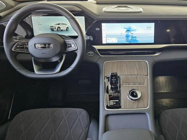 Geely Monjaro I с пробегом 2026 года, цена 4 899 990 рублей, 1 км, внедорожник, Автокод Объявления