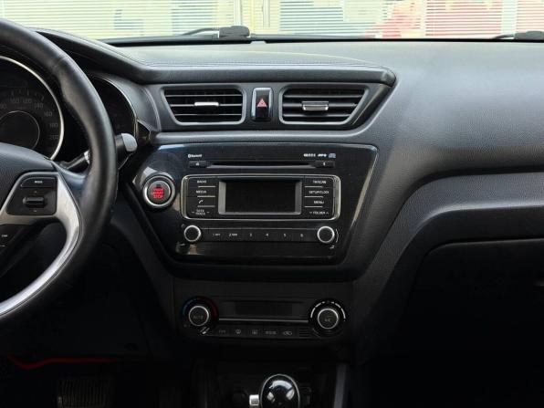 Kia Rio III Рестайлинг с пробегом 2016 года, цена 935 000 рублей, 204860 км, седан, Автокод Объявления