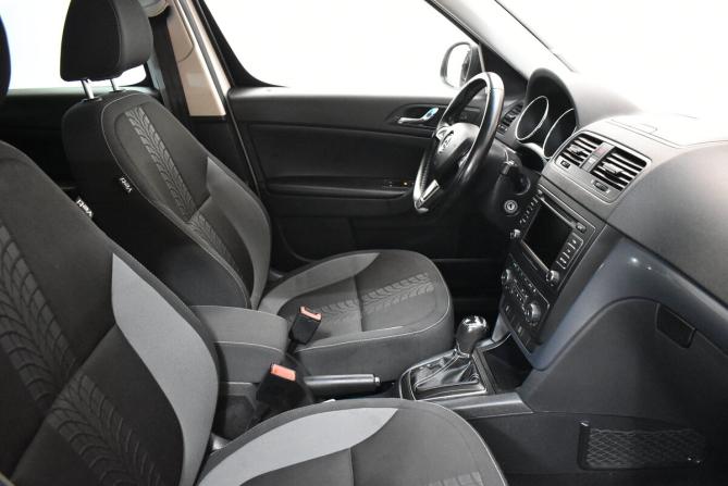 Skoda Yeti I Рестайлинг с пробегом 2014 года, цена 1 095 000 рублей, 138982 км, внедорожник, Автокод Объявления