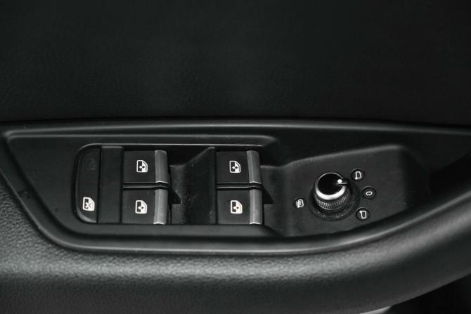 Audi A4 V (B9) с пробегом 2016 года, цена 1 770 000 рублей, 185000 км, седан, Автокод Объявления
