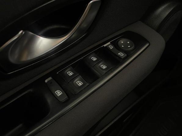 Renault Megane III с пробегом 2011 года, цена 699 000 рублей, 165331 км, хэтчбек, Автокод Объявления