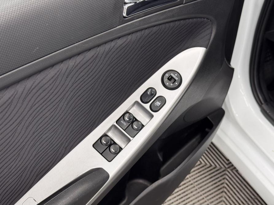 Hyundai Solaris I Воронеж  - изображение 16