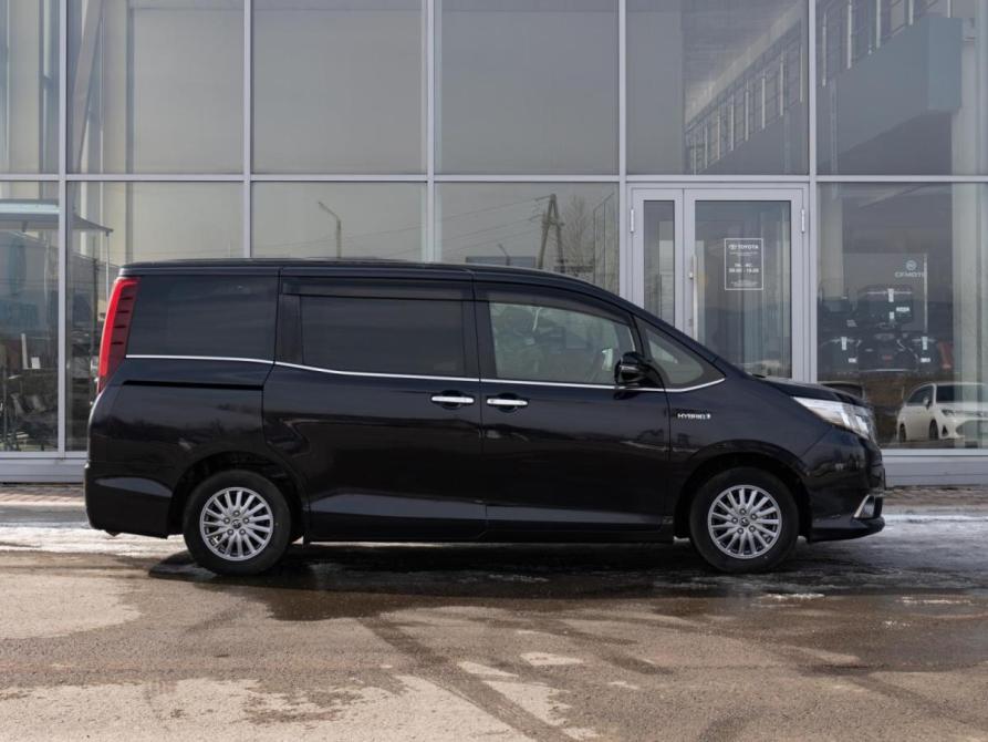 Toyota Esquire I Улан-Удэ  - изображение 5