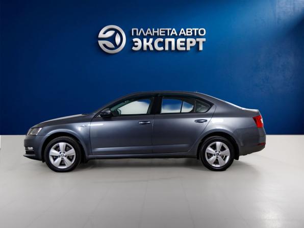 Skoda Octavia III (A7) Рестайлинг с пробегом 2018 года, цена 2 299 000 рублей, 78592 км, лифтбек, Автокод Объявления