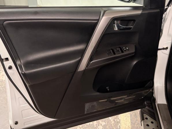 Toyota RAV4 IV (XA40) Рестайлинг с пробегом 2019 года, цена 2 250 000 рублей, 249504 км, внедорожник, Автокод Объявления
