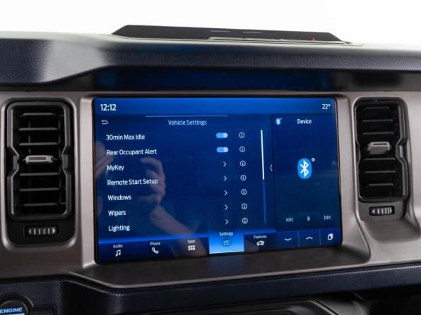 Ford Bronco VI с пробегом 2022 года, цена 8 318 888 рублей, 26112 км, внедорожник, Автокод Объявления
