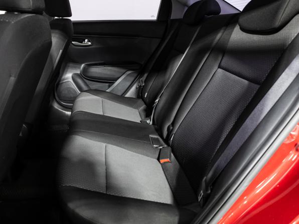 Kia Rio IV Рестайлинг с пробегом 2020 года, цена 1 499 900 рублей, 98000 км, седан, Автокод Объявления