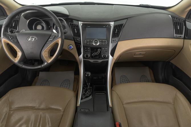 Hyundai Sonata VI (YF) с пробегом 2012 года, цена 899 000 рублей, 332154 км, седан, Автокод Объявления