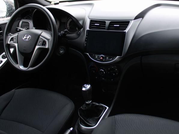 Hyundai Solaris I с пробегом 2014 года, цена 699 000 рублей, 73437 км, седан, Автокод Объявления