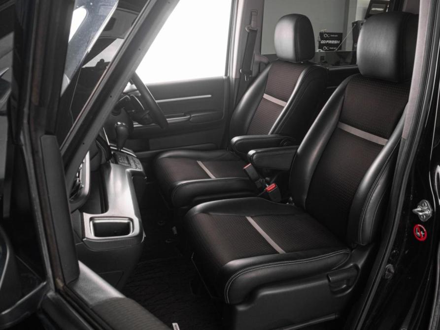 Honda Stepwgn V Рестайлинг Тюмень  - изображение 8