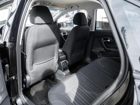 Volkswagen Polo V Рестайлинг с пробегом 2017 года, цена 1 125 000 рублей, 208250 км, седан, Автокод Объявления