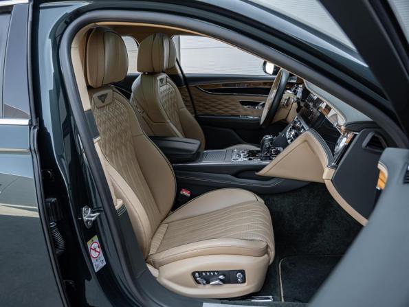 Bentley Flying Spur III с пробегом 2021 года, цена 17 550 000 рублей, 60522 км, седан, Автокод Объявления