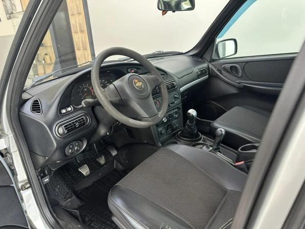 Chevrolet Niva I Рестайлинг с пробегом 2012 года, цена 400 000 рублей, 438614 км, внедорожник, Автокод Объявления