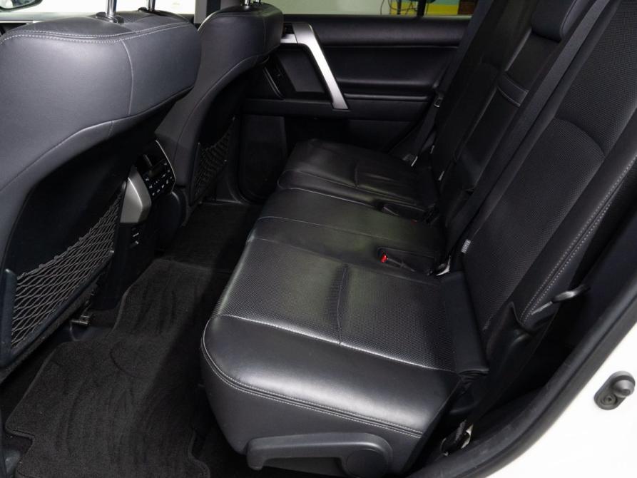 Toyota Land Cruiser Prado 150 Series Рестайлинг 2 Тюмень  - изображение 17