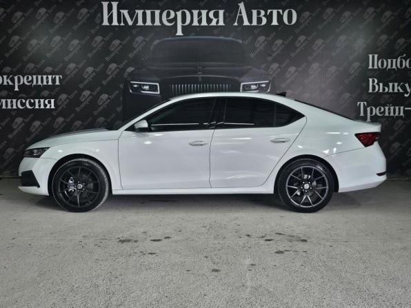 Skoda Octavia IV (A8) с пробегом 2021 года, цена 2 330 000 рублей, 63000 км, лифтбек, Автокод Объявления