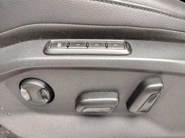 Volkswagen Tiguan II с пробегом 2019 года, цена 2 770 000 рублей, 171459 км, внедорожник, Автокод Объявления