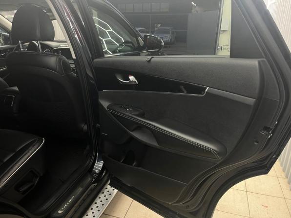 Kia Sorento III Prime Рестайлинг с пробегом 2018 года, цена 2 100 000 рублей, 252895 км, внедорожник, Автокод Объявления