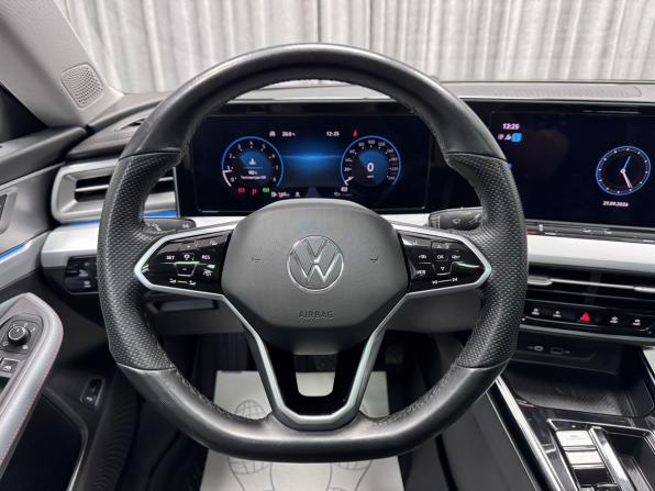 Volkswagen Lamando II с пробегом 2022 года, цена 2 850 000 рублей, 51744 км, лифтбек, Автокод Объявления