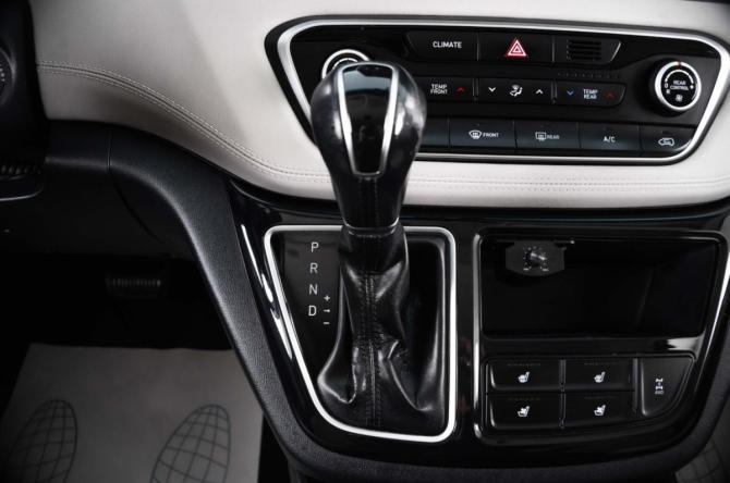 Hyundai Grand Starex I Рестайлинг 2 с пробегом 2019 года, цена 4 299 000 рублей, 137258 км, минивэн, Автокод Объявления