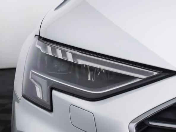Audi A3 IV (8Y) с пробегом 2021 года, цена 3 073 000 рублей, 47780 км, хэтчбек, Автокод Объявления