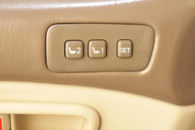 Toyota Land Cruiser 100 Series Рестайлинг 1 с пробегом 2003 года, цена 2 129 000 рублей, 530000 км, внедорожник, Автокод Объявления