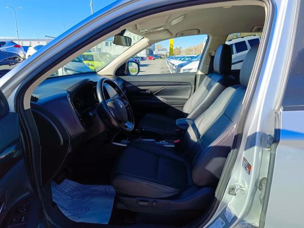 Mitsubishi Outlander III Рестайлинг 3 с пробегом 2018 года, цена 1 559 995 рублей, 258998 км, внедорожник, Автокод Объявления
