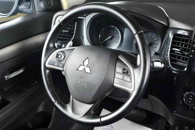 Mitsubishi Outlander III с пробегом 2012 года, цена 1 339 000 рублей, 162000 км, внедорожник, Автокод Объявления
