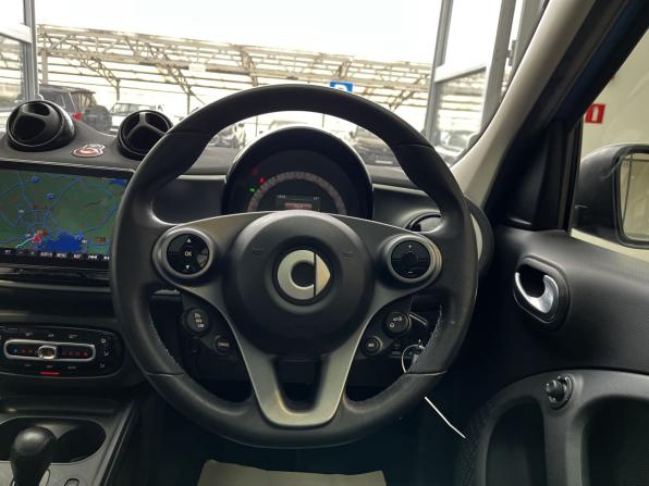 Smart Forfour II с пробегом 2016 года, цена 840 000 рублей, 58000 км, хэтчбек, Автокод Объявления