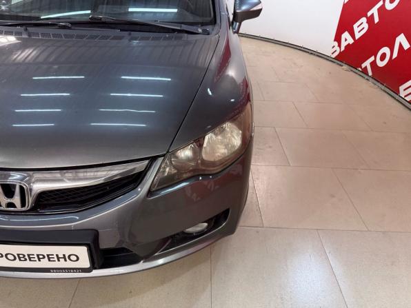 Honda Civic VIII Рестайлинг с пробегом 2009 года, цена 750 000 рублей, 284096 км, седан, Автокод Объявления